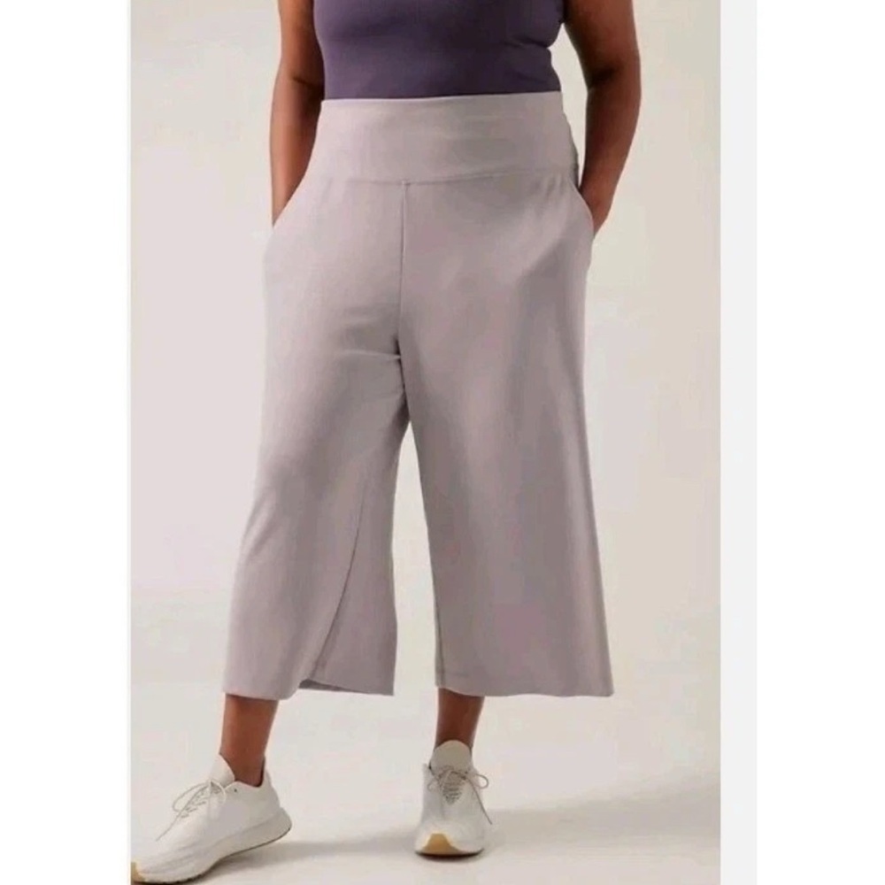 Athleta Seasoft Wide Leg Crop Pants Tinsel Purple XL